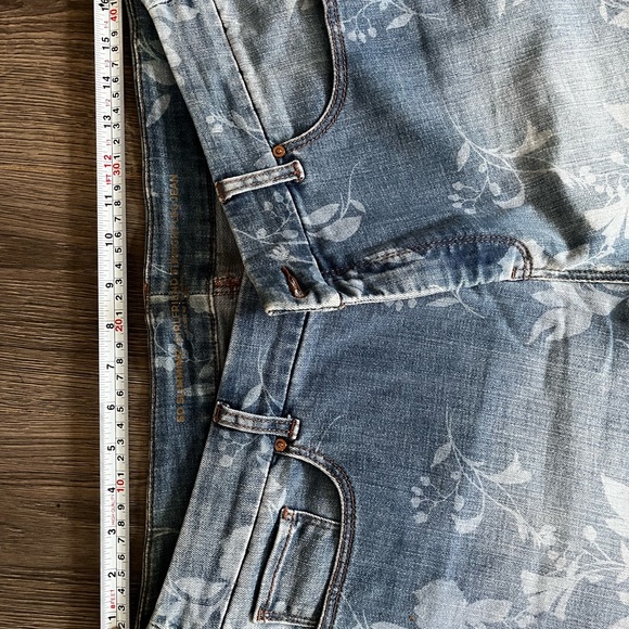 Chicos So slimming girlfriend crop 14P denim leaf pattern - Picture 2 of 12